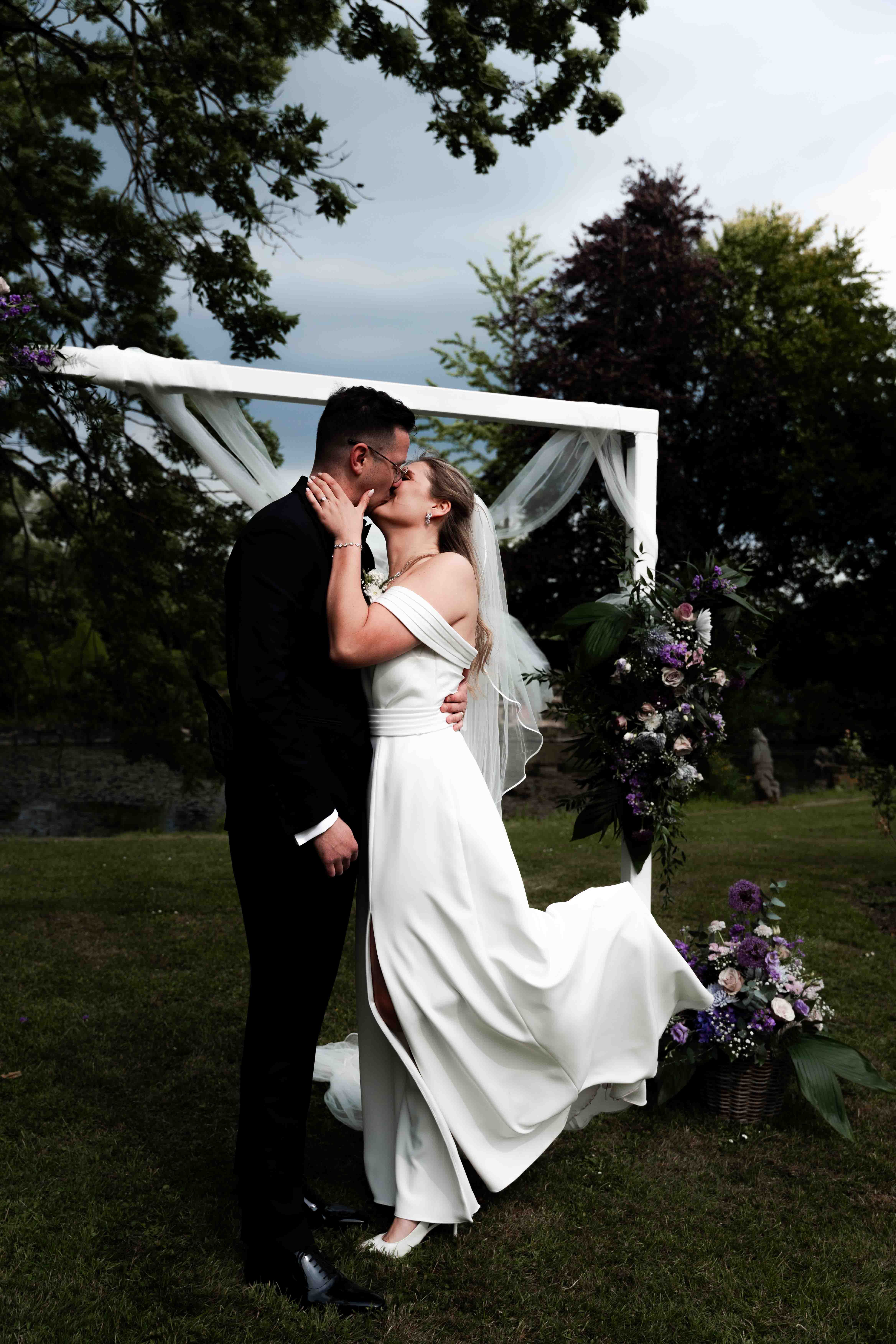 Hochzeitsfotograf Luise & Lorenz – Gäste feiern auf der Hochzeit